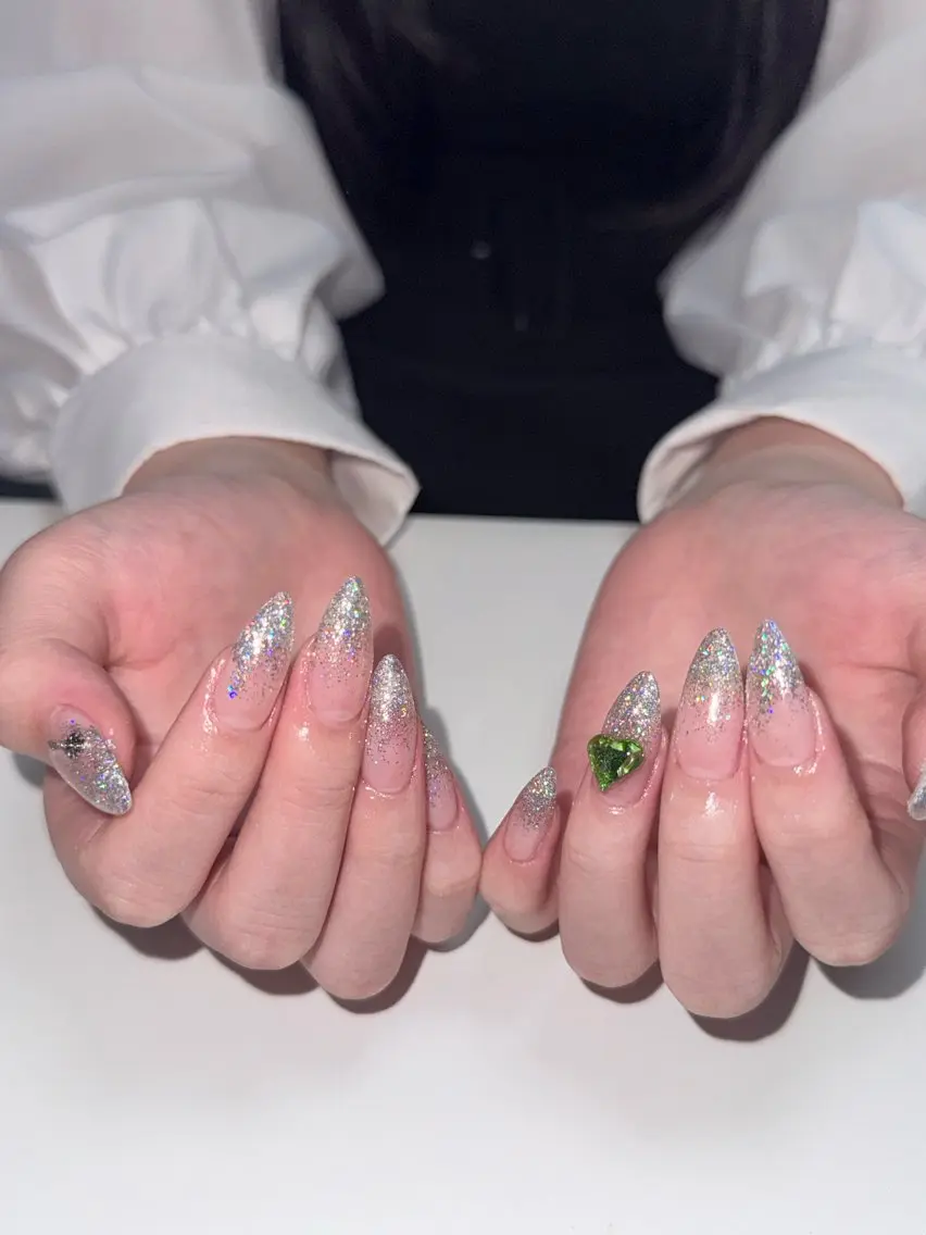 ネイル ハンドネイル BERA NAILSのネイルデザイン