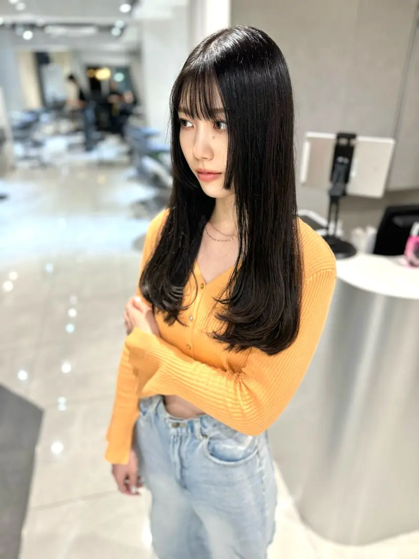 ロング カラー カット ヘアカラー トリートメント 髪質改善ストレート 韓国風レイヤー池袋のヘアスタイル