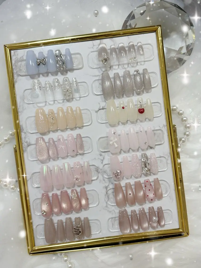 ネイル フラッシュネイル ハート キラキラネイル 韓国ネイル マグネットネイル ハンドネイル YM nailのネイルデザイン