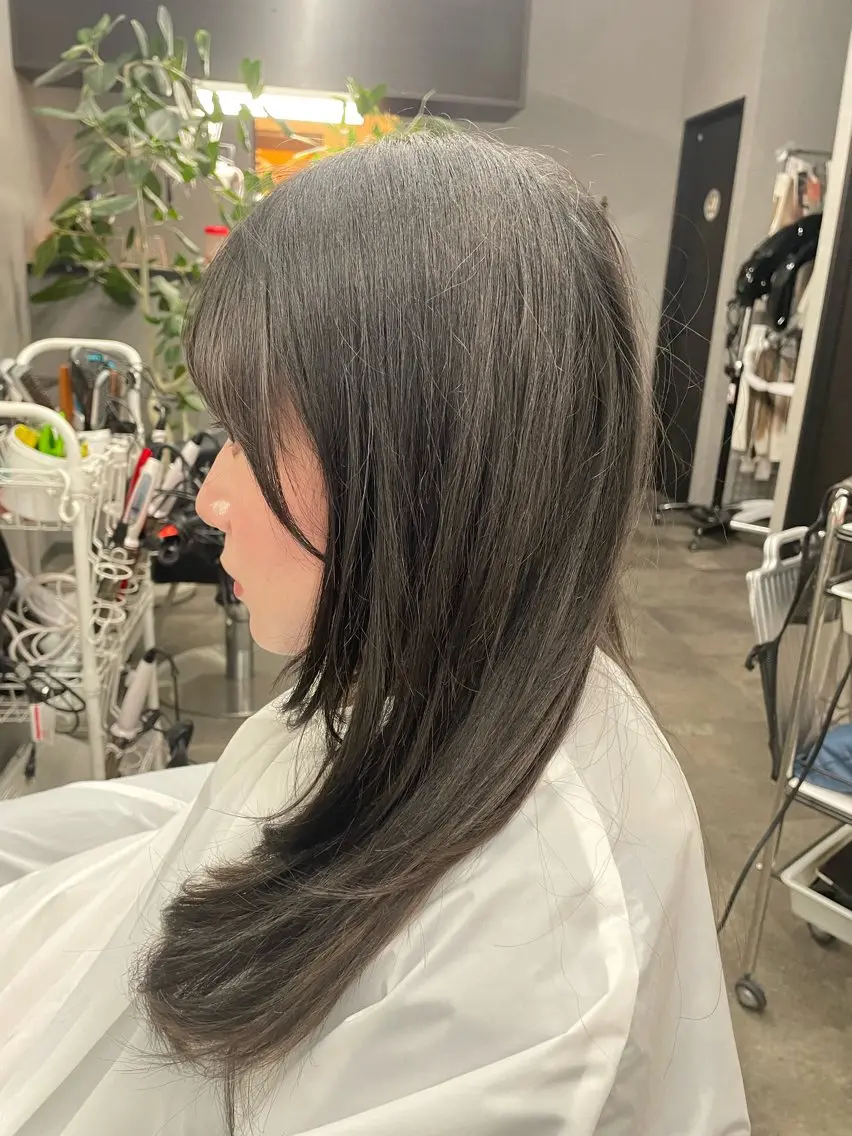 セミロング ブリーチ/縮毛矯正 ✨ミラクルクッポ✨のヘアスタイル