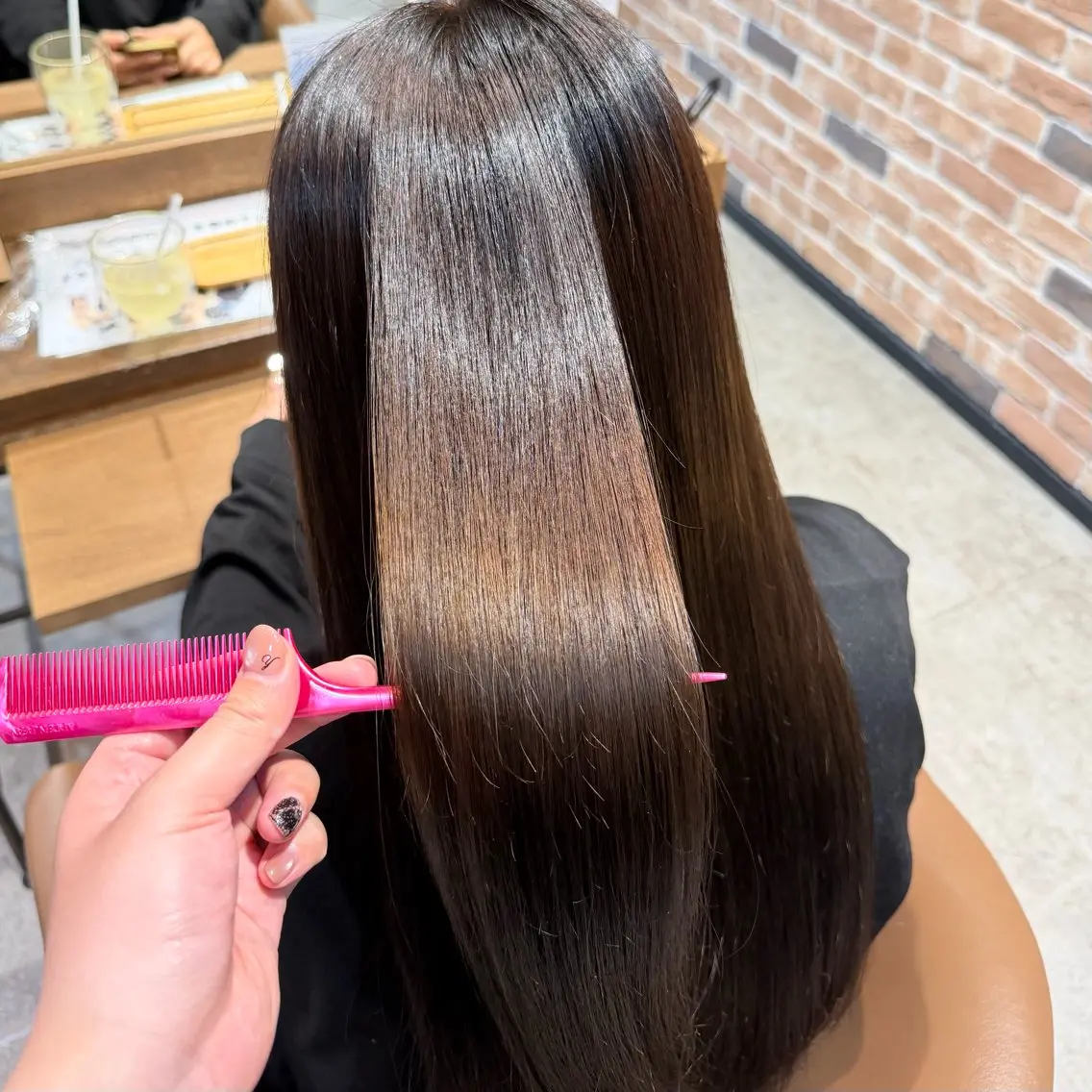 カラー 若杉 美鈴のヘアスタイル