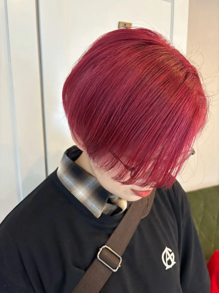 カラー レッドカラー 村瀬 美来のヘアスタイル