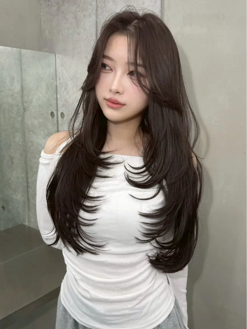 ロング ヘアアレンジ 縮毛矯正 大宮ブリーチ縮毛⭕️ 暗髪レイヤーしょうまのヘアスタイル