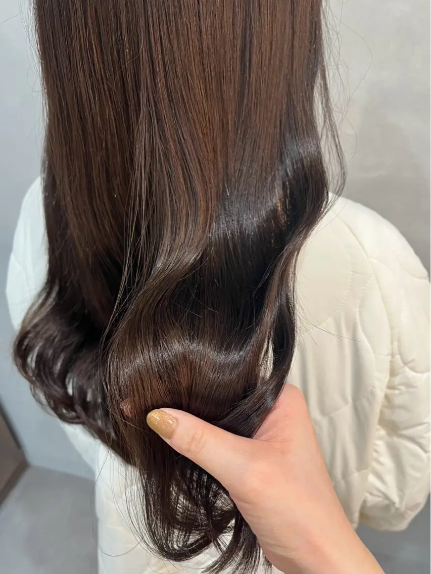 【❣️ツヤツヤ❣️】カット＋艶髪透明感カラー＋補修トリートメントの写真