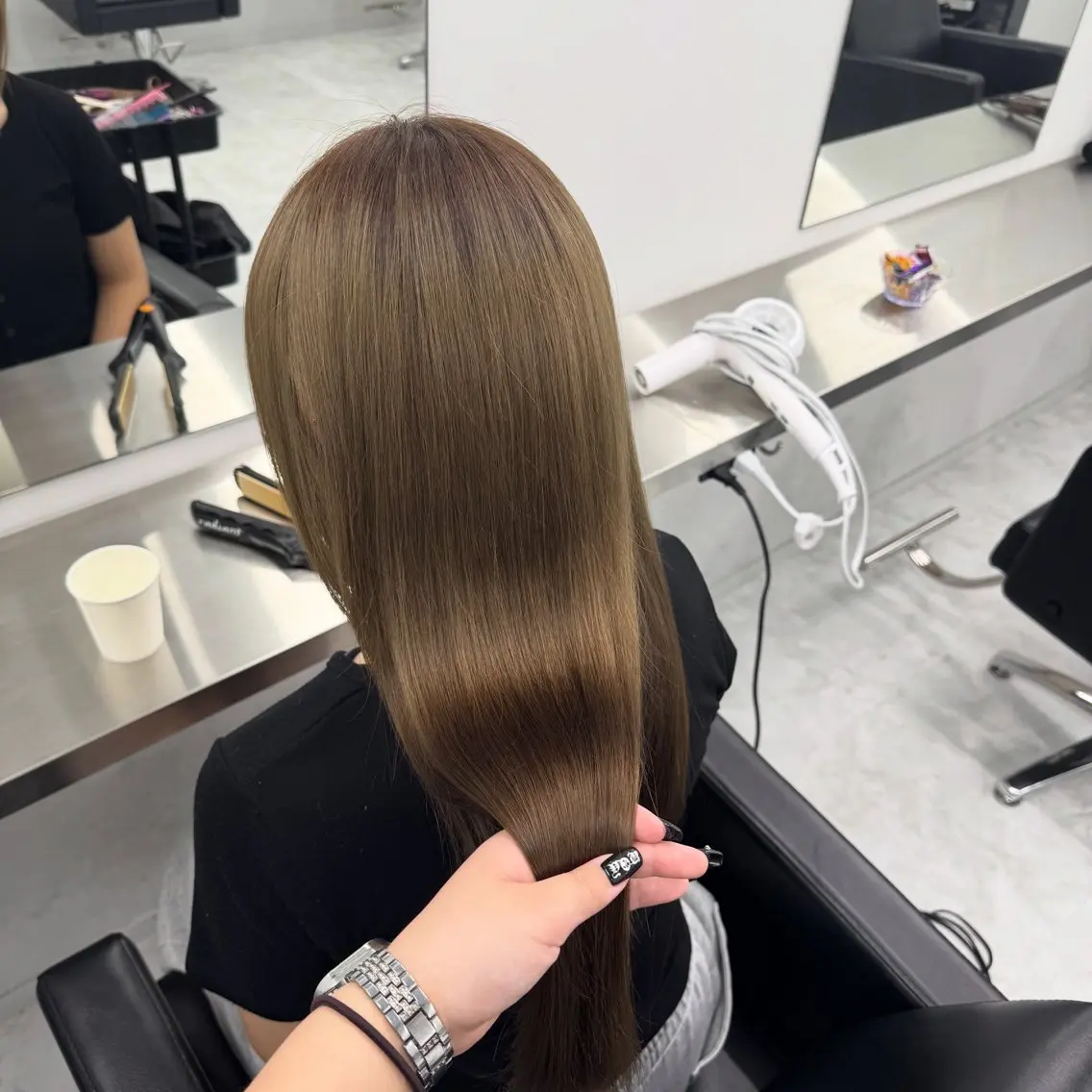 ロング うる艶🫧寒色カラー 💜🦋🫧ミズキのヘアスタイル
