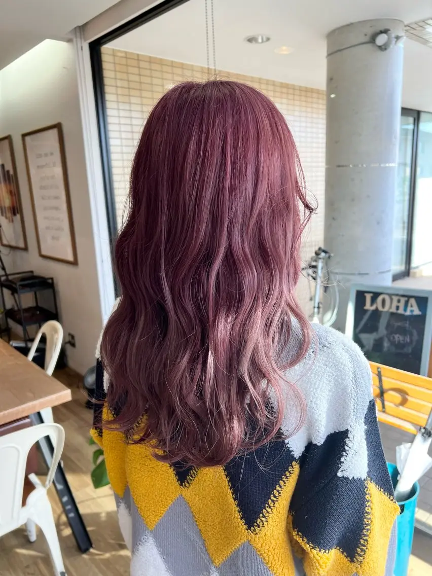 ロング カラー ブリーチ ピンクカラー バイオレットカラー ヘアカラー トリートメント ツキダテ ユイのヘアスタイル