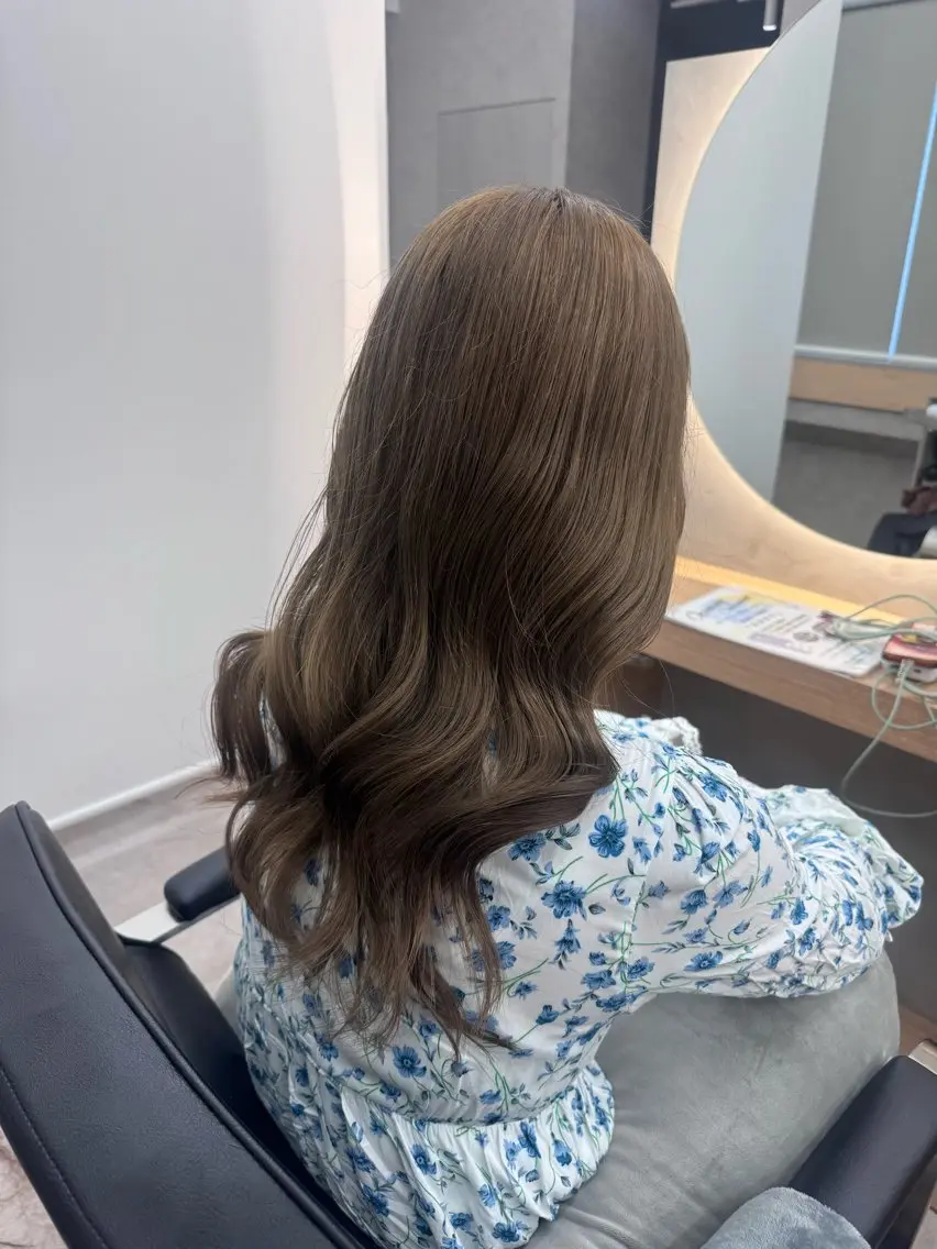 【平日限定】👑フルメニュー💖カット✂️+お洒落カラー✨️🦋+Aujuaトリートメント👩🏻🦰の写真