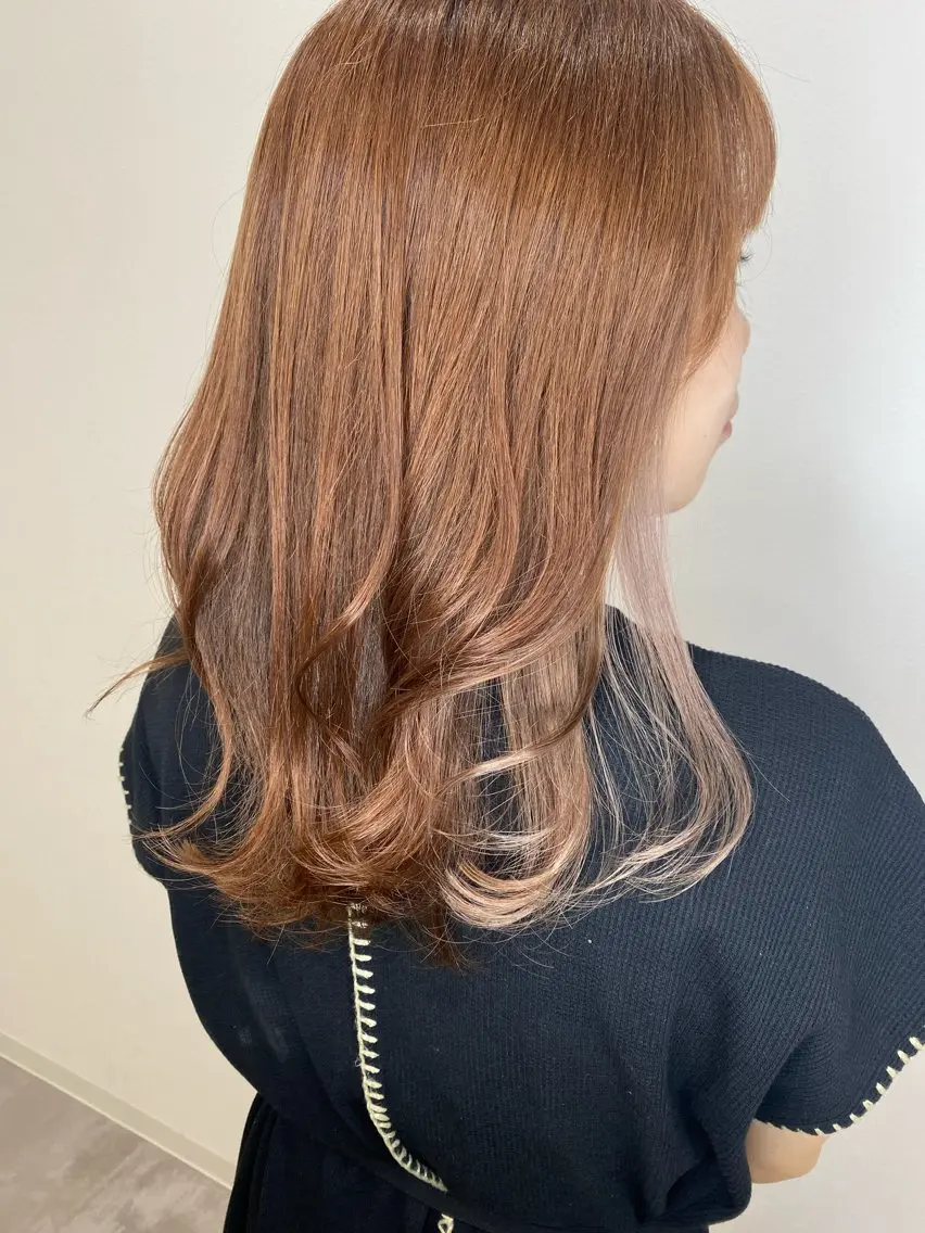 セミロング カラー ベージュカラー インナーカラー ヘアカラー APPEL hair /岡山のヘアスタイル