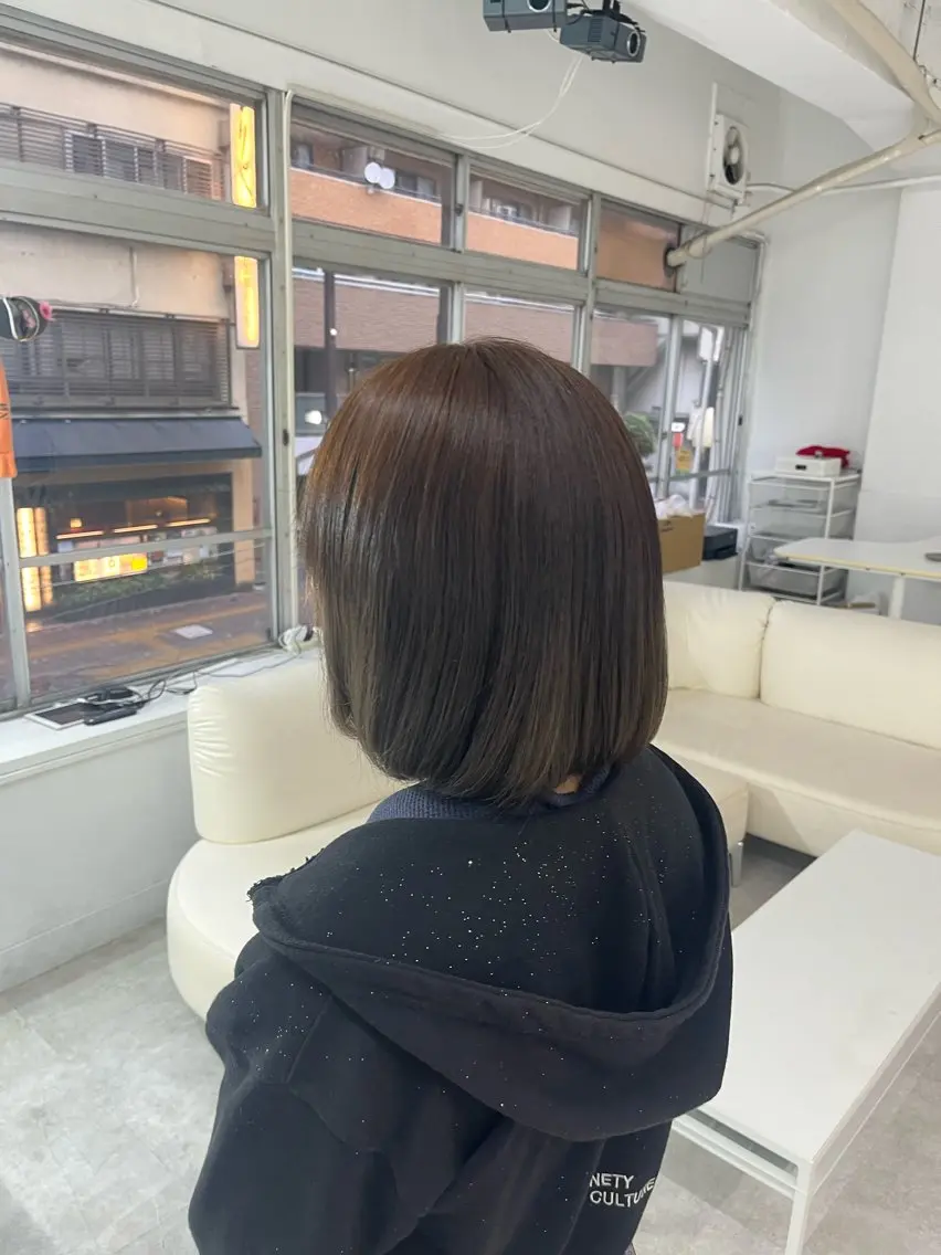 カラー ブリーチ ブラウンカラー ブリーチなしカラー ヘアカラー CoCooN yuaのヘアスタイル