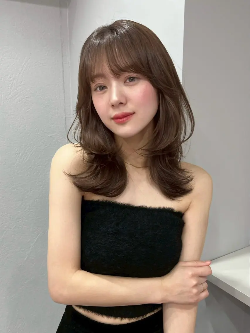 ミディアム カラー ミディアムレイヤー ベージュカラー ブラウンカラー 透明感カラー ヘーゼル カット ヘアカラー トリートメント 木寺 梨華のヘアスタイル
