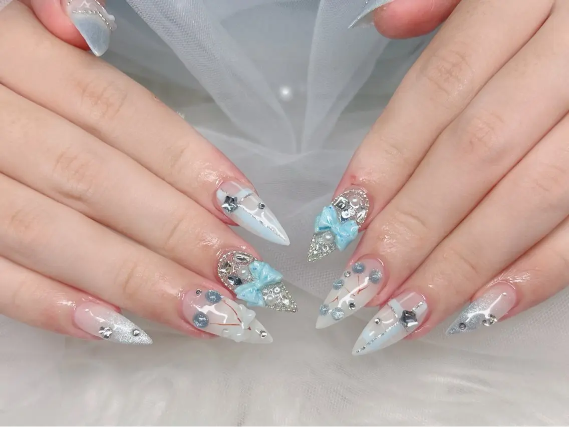 ネイル チークネイル ドット フレンチネイル グラデーション 韓国ネイル ハンドネイル Kei Nail Salonのネイルデザイン