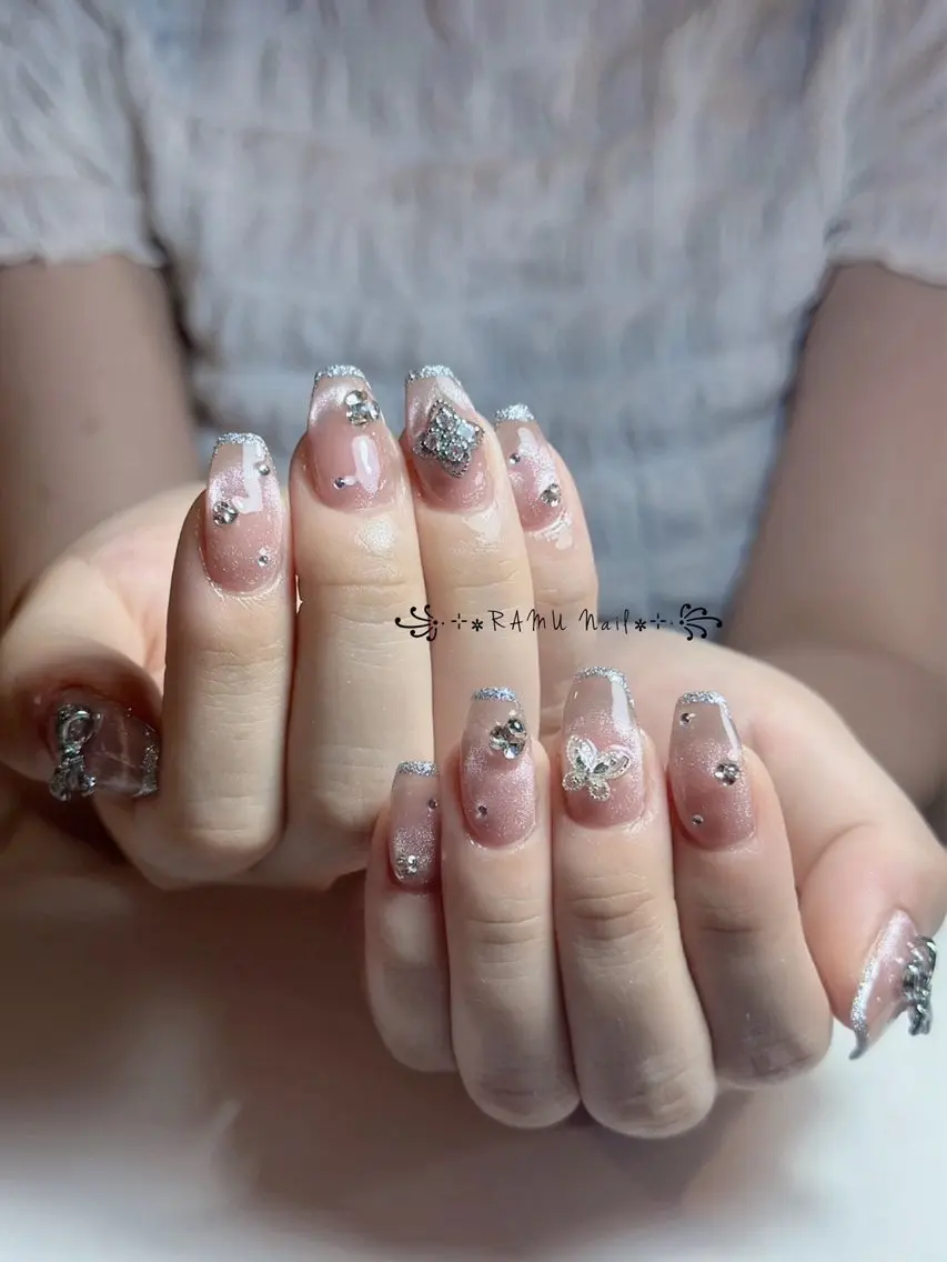 ネイル キラキラネイル マグネットネイル ミラーネイル ピンク 夏ネイル ハンドネイル RAMU Nail 恵比寿店のネイルデザイン