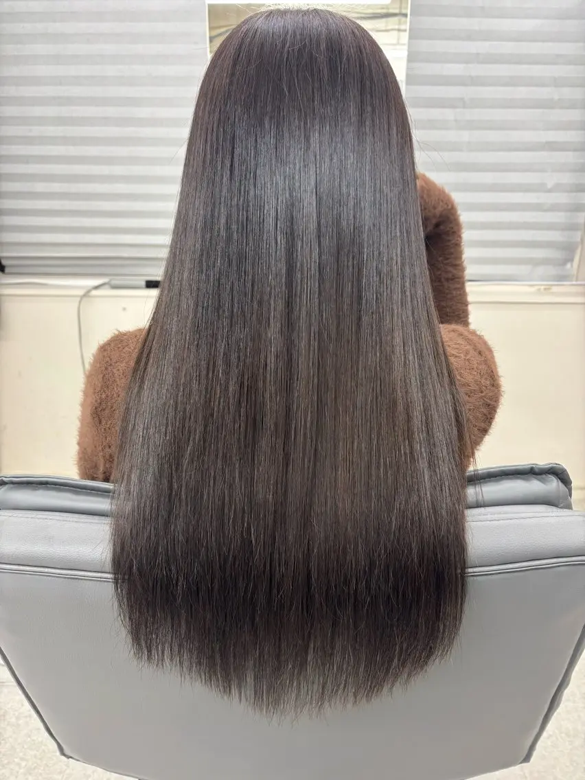 ロング カラー 顔周りカット レイヤーカット 縮毛矯正 腰越 麻奈のヘアスタイル