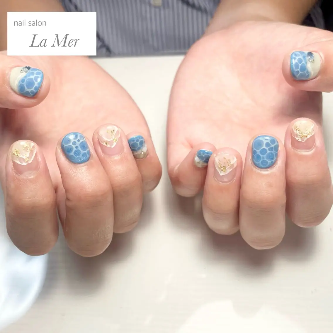 ネイル ブルー ニュアンスネイル 夏ネイル ハンドネイル nailsalon La Merのネイルデザイン