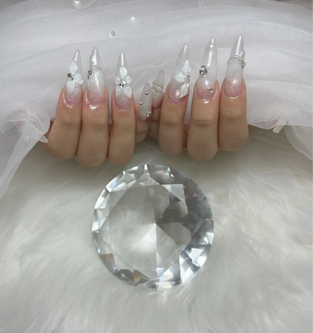 ネイル 長さ出し 持ち込み Luxe nailのネイルデザイン