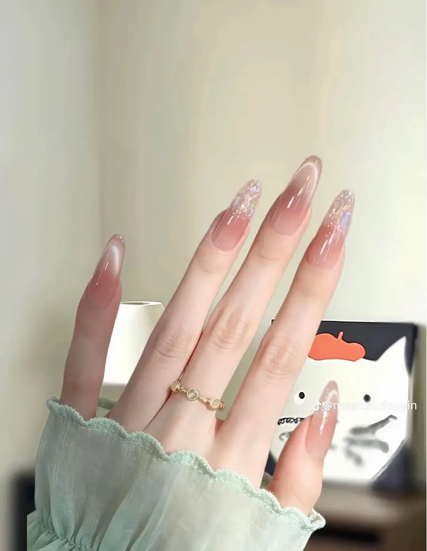 ネイル 韓国ネイル マグネットネイル 持ち込み ハンドネイル Dyo Nail_Royalのネイルデザイン