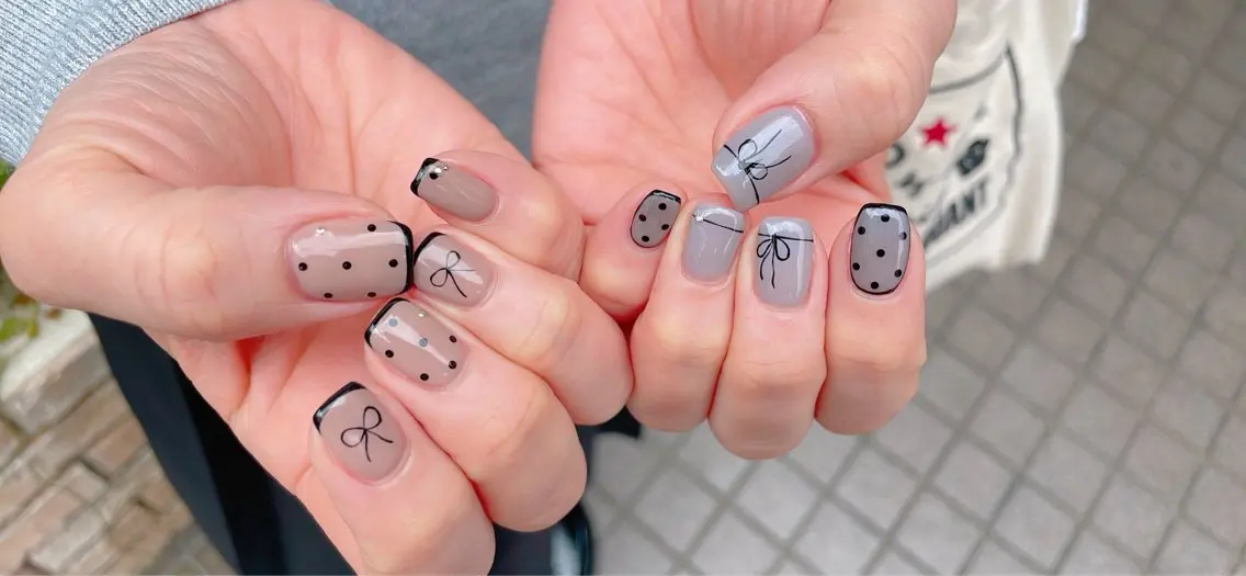 ネイル ジェルネイル パラジェル リボン 春ネイル nailroom OHANA🌴のネイルデザイン