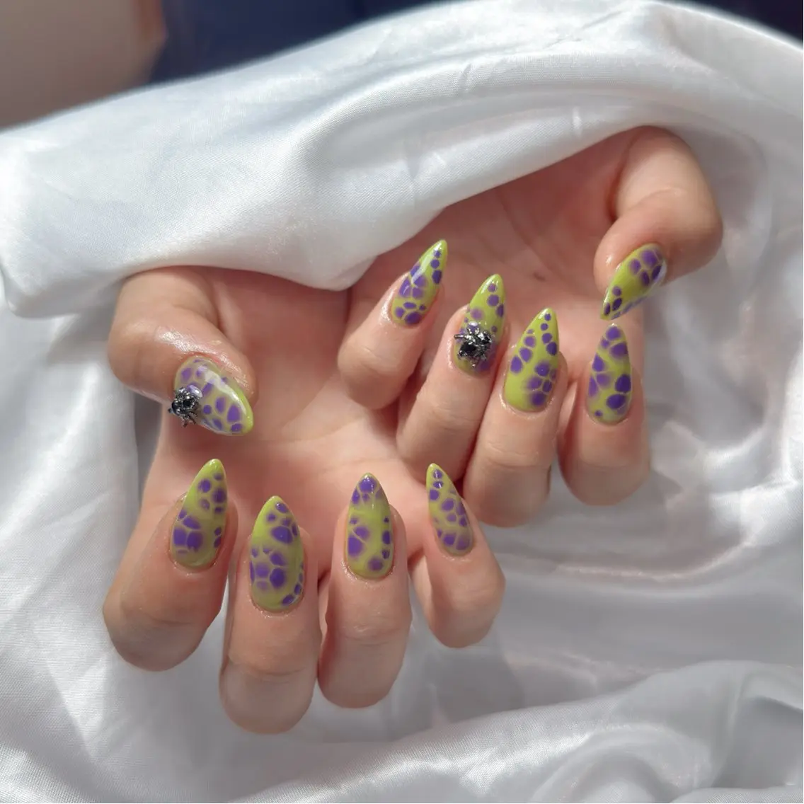 ネイル アートネイル ジェルネイル キラキラネイル ミラーネイル ニュアンスネイル ハンドネイル Ryu nail studioのネイルデザイン