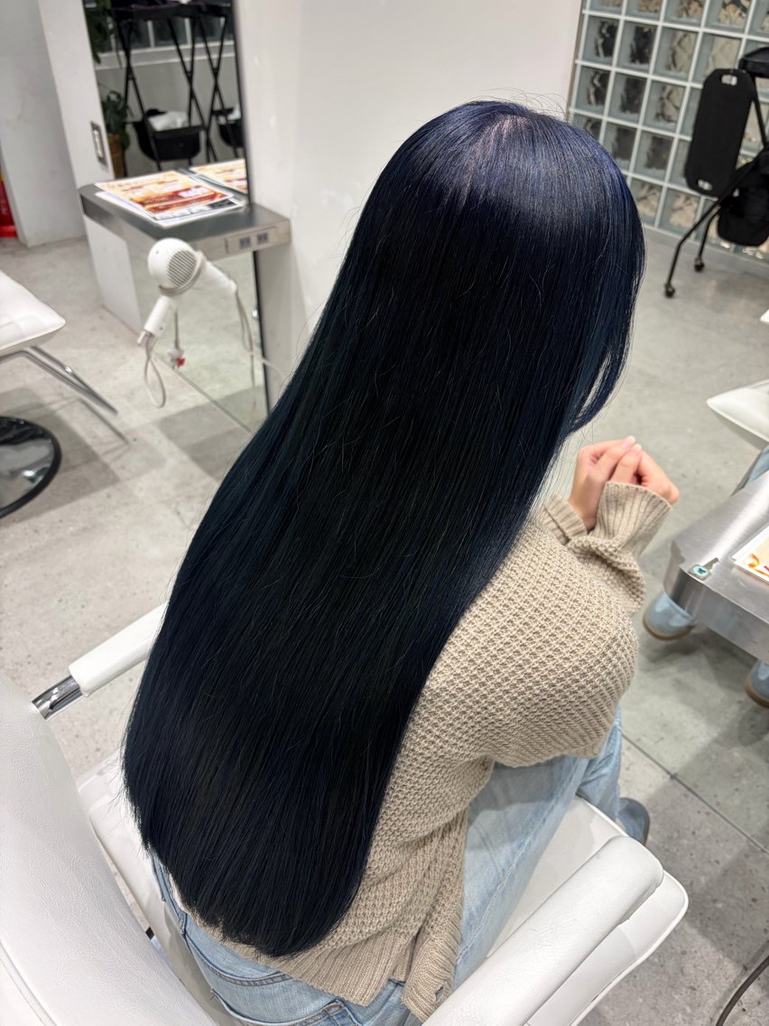 カラー カット ヘアカラー 吉田 百々花のヘアスタイル