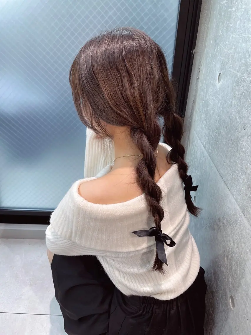 ヘアアレンジ karin ボブハイトーンのヘアスタイル