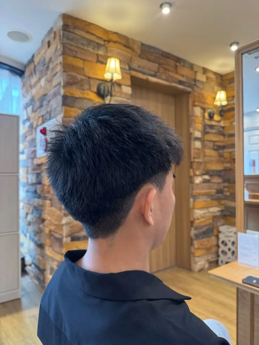メンズ カット 透明感カラー💜 モテ髪 空陽💙のヘアスタイル