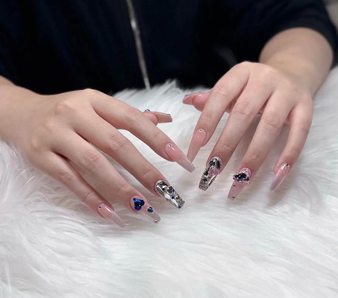 ネイル オーロラネイル チークネイル フットネイル フレンチネイル ジェルネイル ハンドネイル Nichi Nailsのネイルデザイン