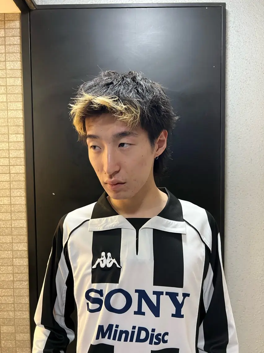 カラー メンズ メンズブリーチ メンズハイライト メンズパーマ ブリーチ デザインカラー カット ヘアカラー SHU｜メンズ カット/パーマのヘアスタイル