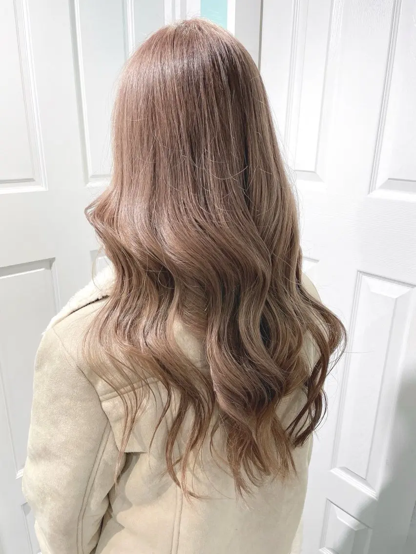 ロング ヘアカラー 原 千景のヘアスタイル