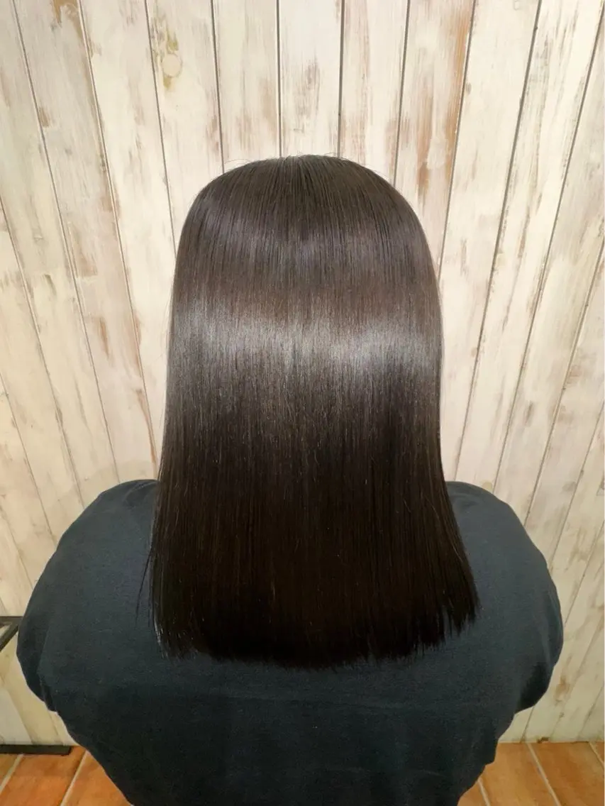 ミディアム ヘアカラー 三嶋 陽友のヘアスタイル