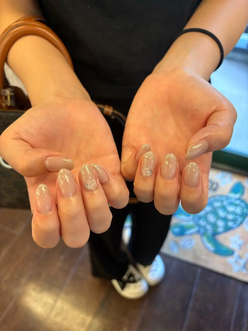 ネイル ハンドネイル AMI 美フォルムネイルのネイルデザイン
