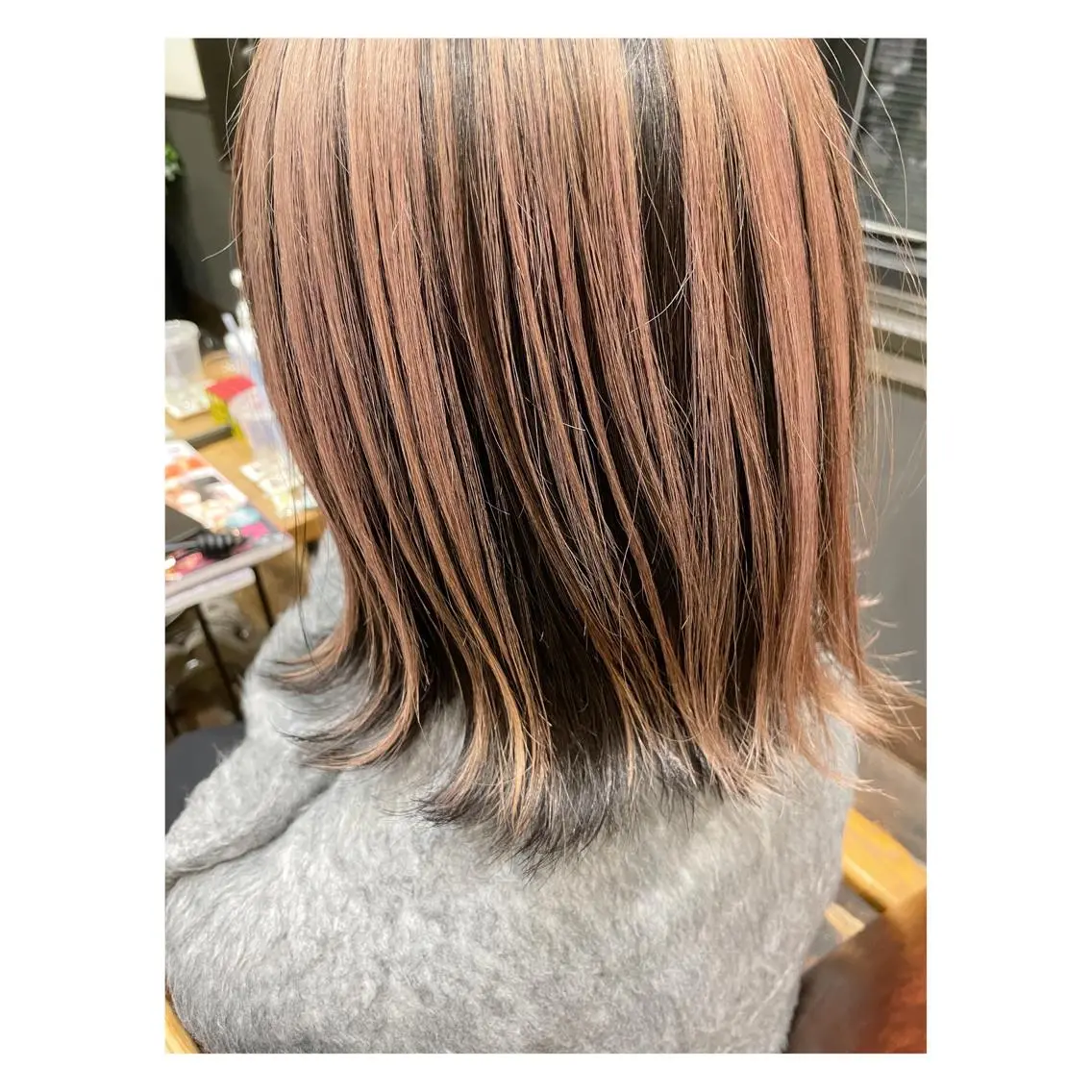 ショート カラー くるくるパーマ aikoのヘアスタイル
