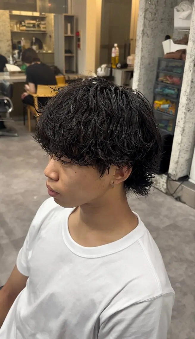 骨格矯正カット✂️➕シャドウパーマ➕トリートメント(メンズ限定)の写真
