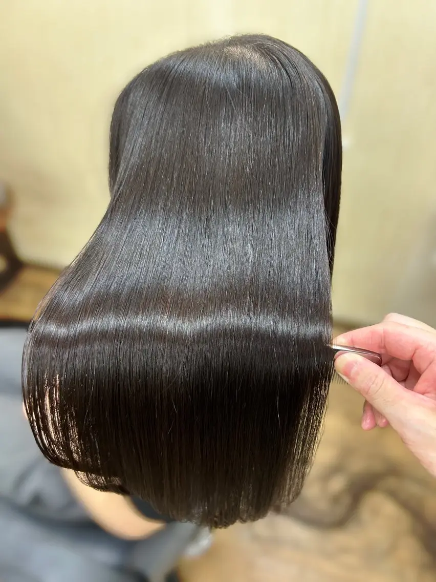 ロング みやたゆうき 髪質改善講師のヘアスタイル