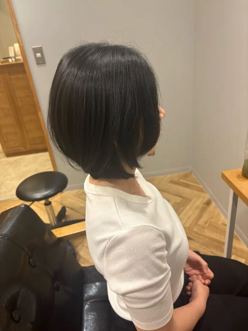 ショート カット 縮毛矯正 小堀 いぶきのヘアスタイル
