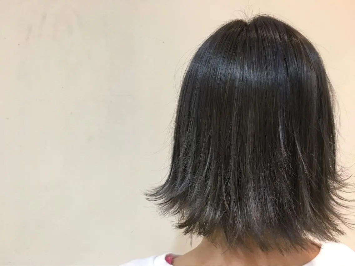 ショート カラー ハイライトカラー ネイビーカラー シルバー ハイライト 永井 大希のヘアスタイル