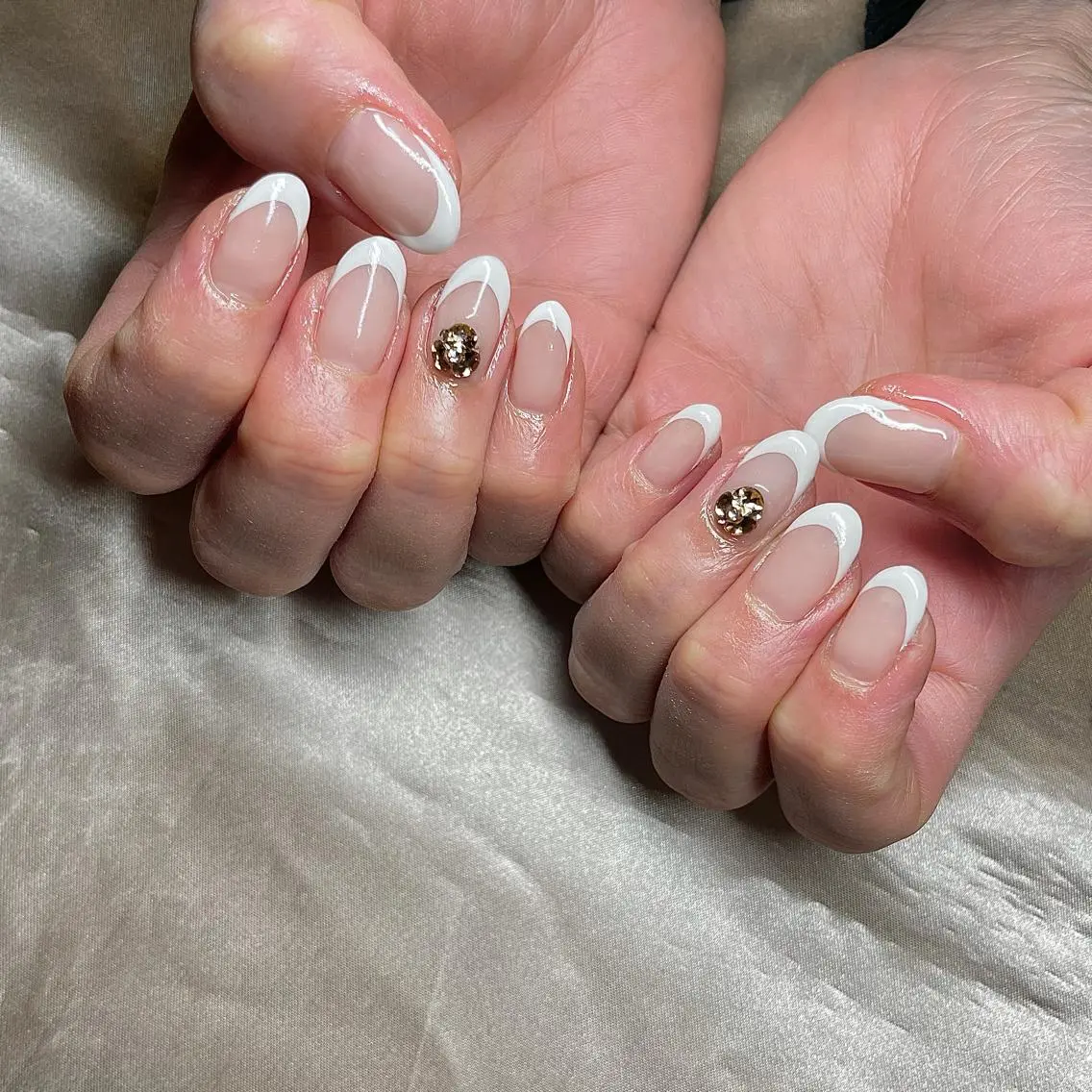 セミロング カラー パーマ ヘアアレンジ メンズ キッズ ネイル マツエク・マツパ アイブロウ フレンチネイル el. by Aoのネイルデザイン