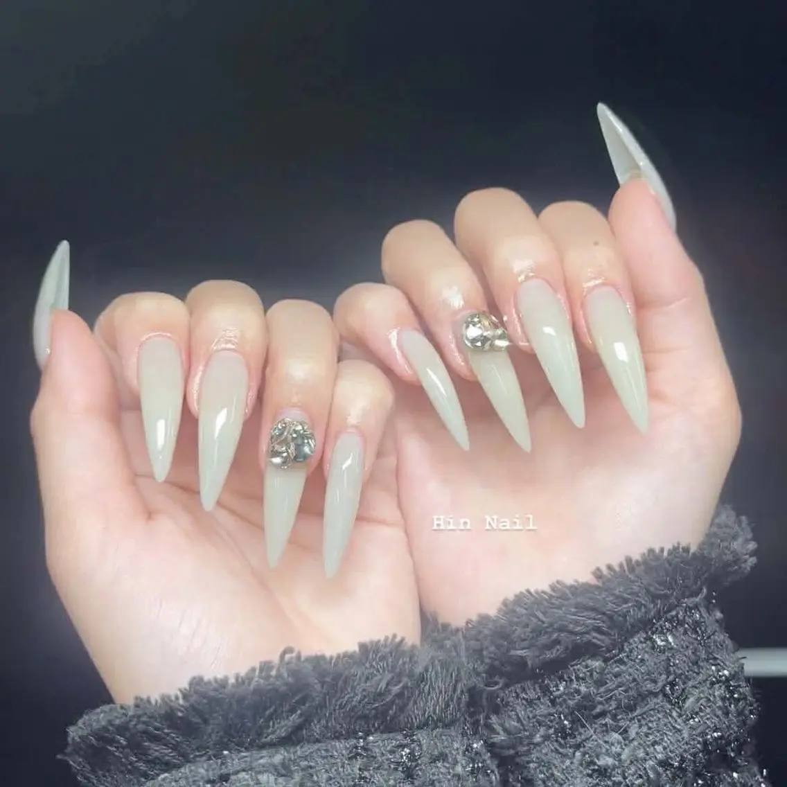 ネイル ボルドー チークネイル フレンチネイル グラデーション キラキラネイル ハンドネイル Hin Nail 日本橋のネイルデザイン