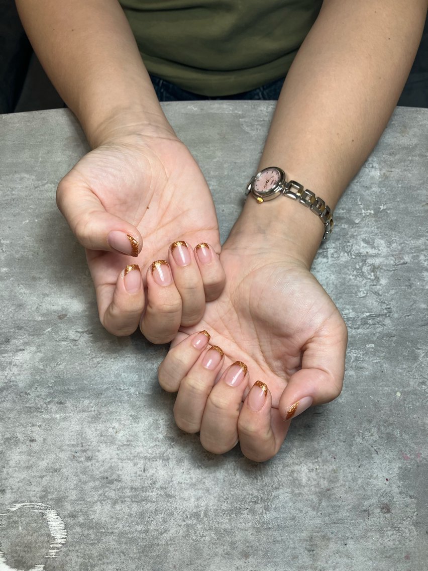ネイル フレンチネイル CURAR藤沢店 伊藤のネイルデザイン