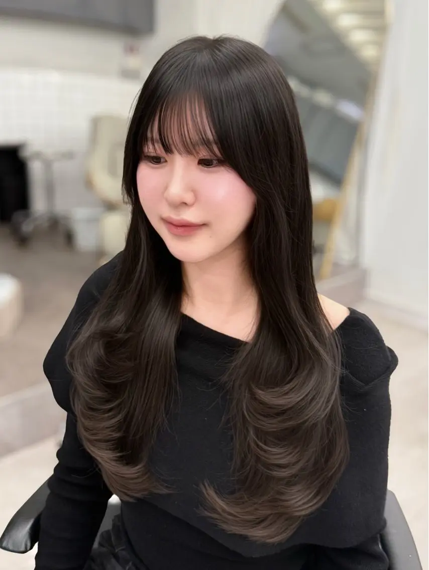 ロング カラー カット ヘアカラー トリートメント 韓国ガーリーヘア🎀 Sayaka🤍のヘアスタイル