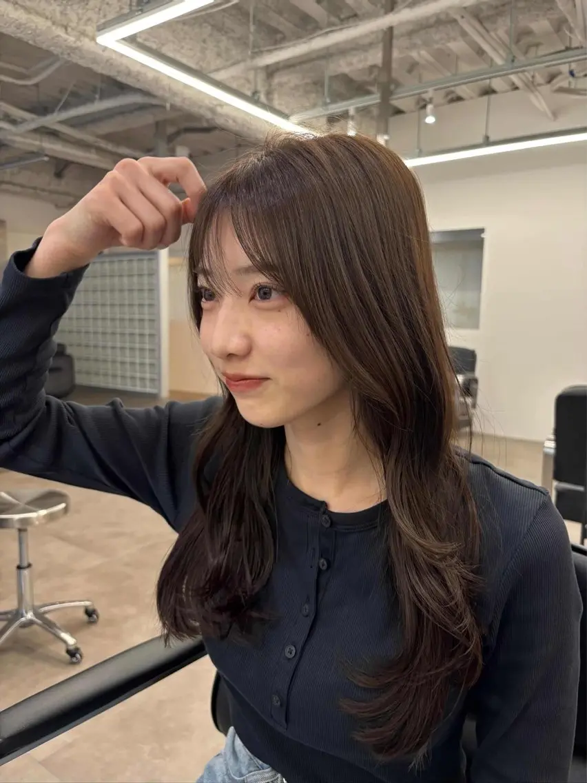 ミディアム カラー カット ヘアカラー 渡辺 彩乃のヘアスタイル