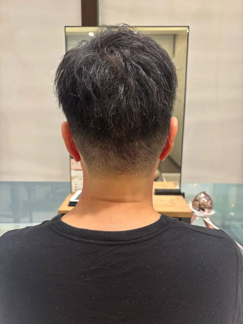 メンズ 笹崎 愛のヘアスタイル