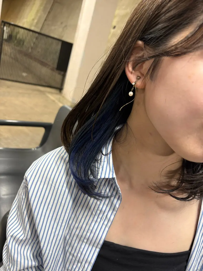 カラー 透明感カラー グレージュ ネイビーカラー 上川畑 つかさのヘアスタイル