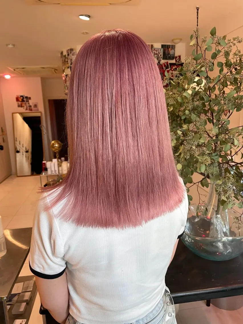セミロング nishiura nanasaのヘアスタイル