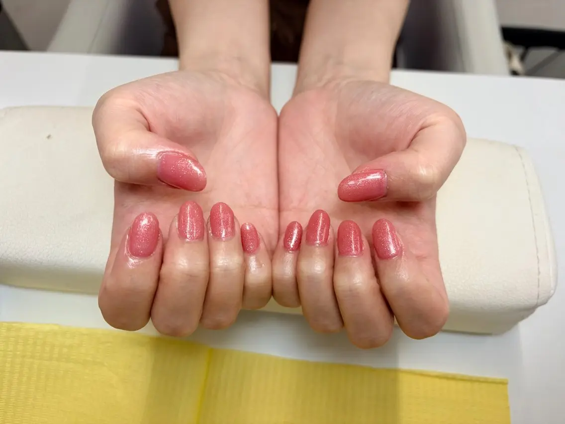 ネイル ラメ(グリッター) ピンク ツメイク千葉店 Kumのネイルデザイン
