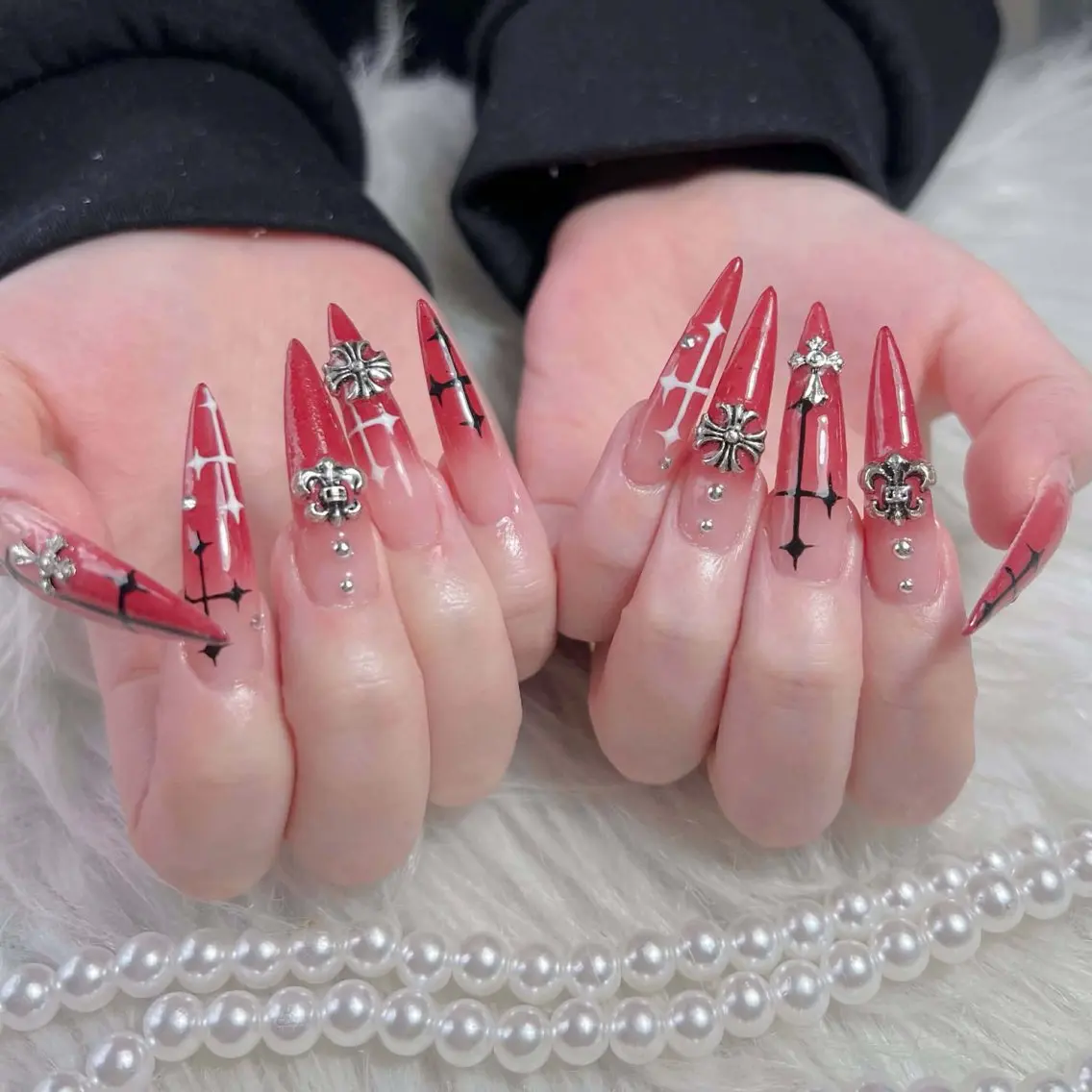 ネイル アートネイル ボルドー フレンチネイル ジェルネイル 氷ネイル・うるうるネイル ハンドネイル Yuki Nailsalonのネイルデザイン