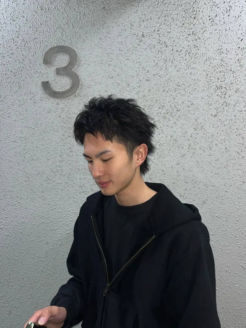 メンズ スパイキーショート カット 中川 蓮のヘアスタイル