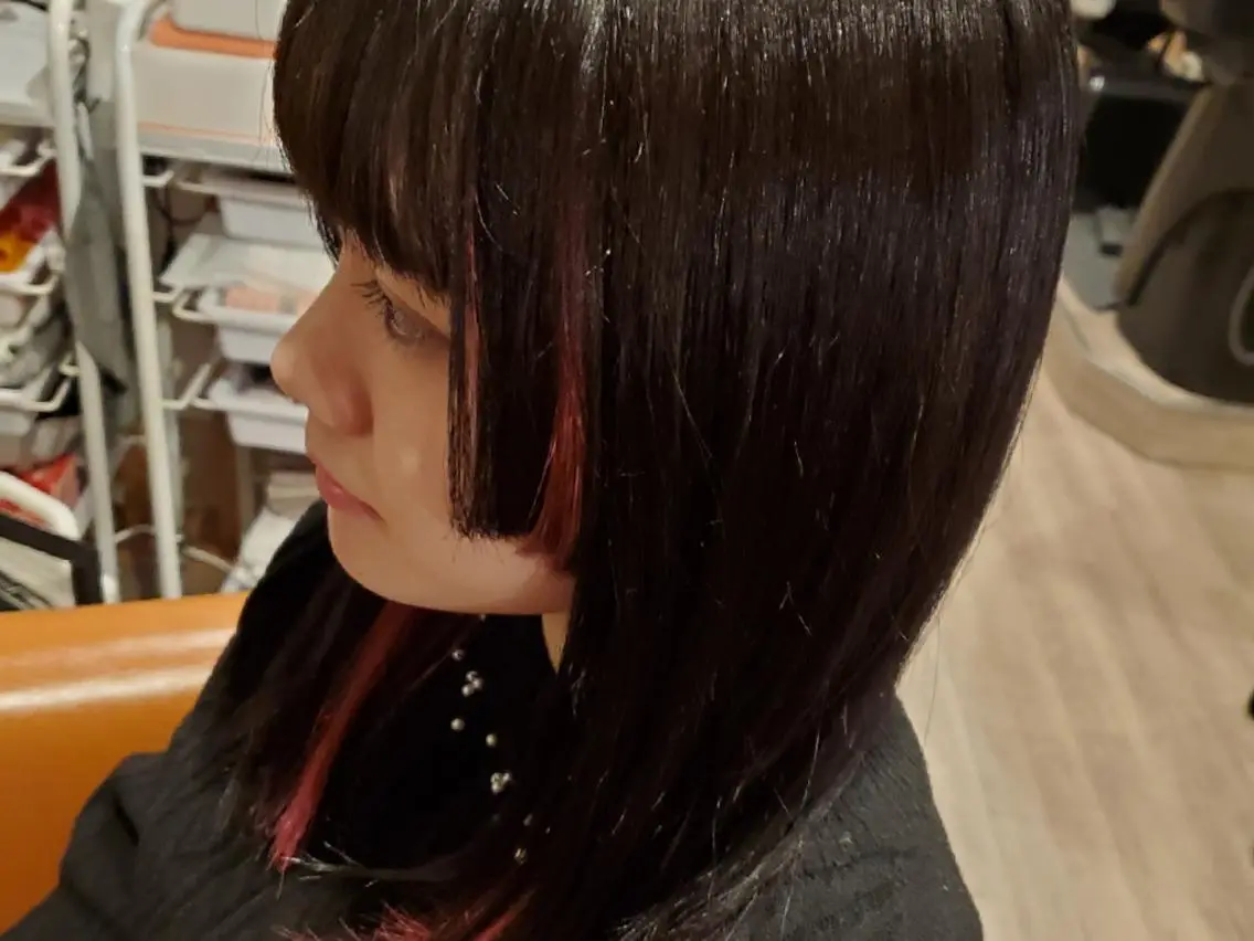 セミロング カラー セミロングパーマ ブリーチ イルミナカラー 外国人風カラー トリートメント ヘアカラー spa hair ark 富井直美のヘアスタイル