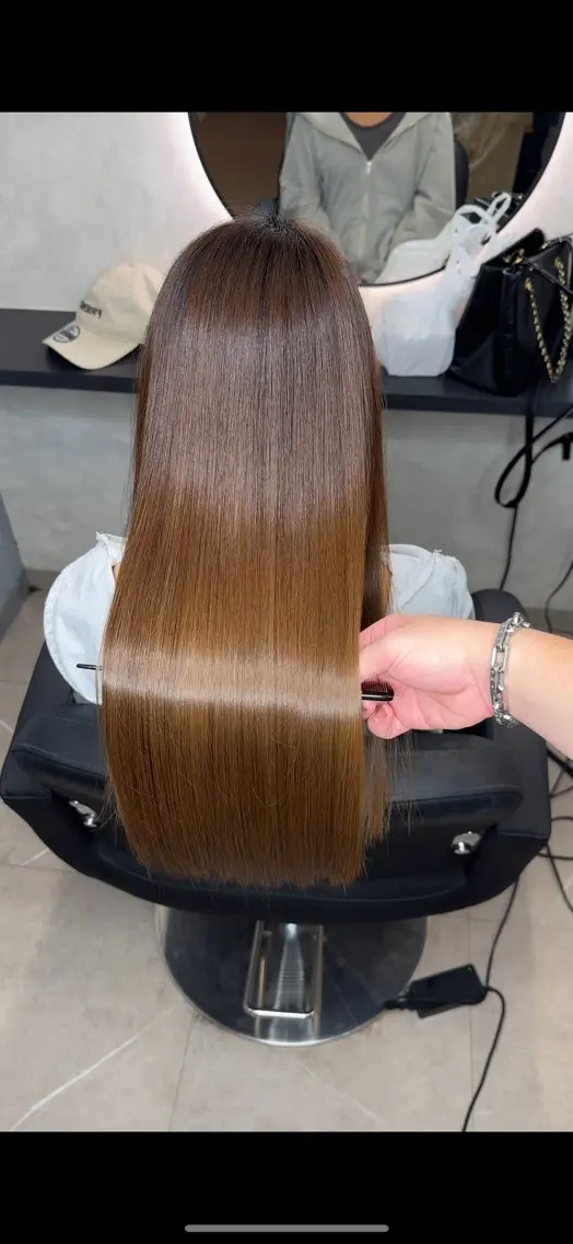 ロング ヘアアレンジ カット 縮毛矯正 トリートメント 新宿 /髪質改善/ レイヤー/ヒュウガのヘアスタイル