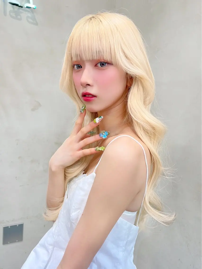 セミロング カラー ブリーチ ブラウンカラー ラベンダーカラー ラベンダーブラウン ブリーチなしカラー カット ヘアカラー トリートメント Ameri/髪質改善 /韓国ヘア🇰🇷のヘアスタイル