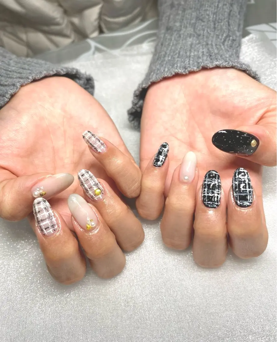 ネイル reina ⟡.·*.のネイルデザイン